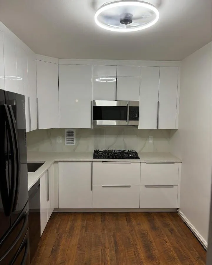 Renovated kitchen with quartz countertops in Seneca